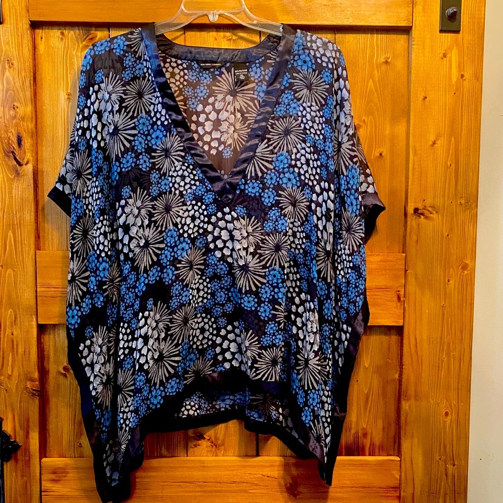 Floral V-Neck Women Top - Blue and Black